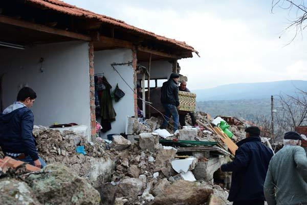 Korkutan uyarı geldi Yarın büyük bir deprem olabilir Güncel