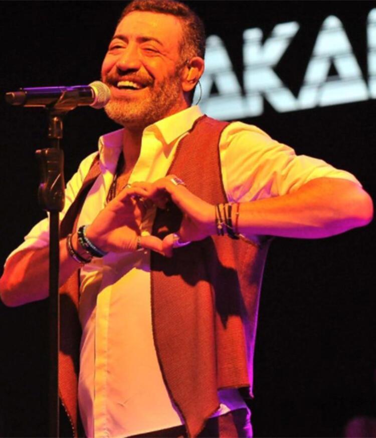 Hakan Altun Ve Berkay Ahin In Konser Ncesi Deniz Keyfi Magazin