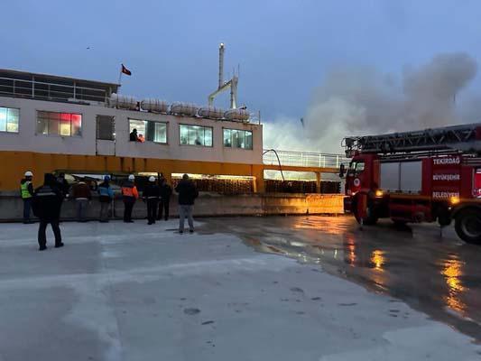 Marmara Denizi Nde Feribot Yang N Yolcu Dumandan Etkilendi Son