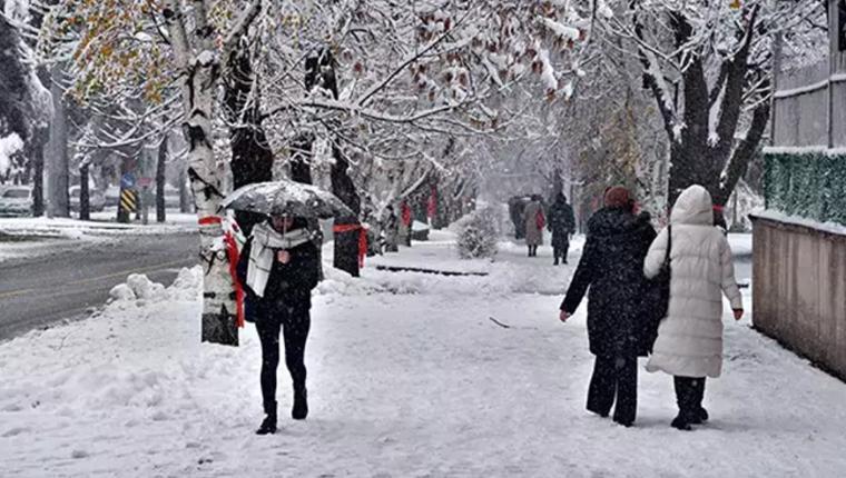 BUGÜN İSTANBUL DA KAR YAĞACAK MI ne zaman yağacak Bugünkü hava durumu