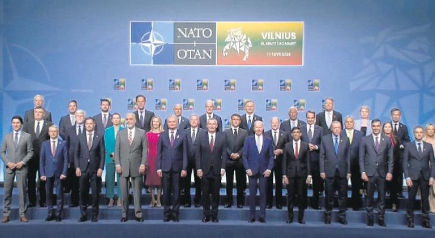 Nato Liderler Zirvesinde Aile Foto Raf Ekildi Son Dakika Haberler