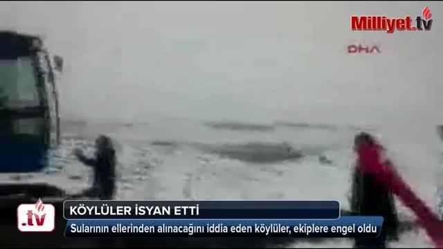 Köylüler isyan etti, iş makinelerine engel oldu