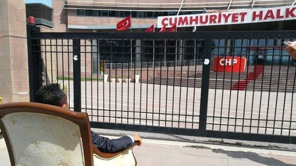 CHPnin önünde eylem yapan Abbas Canyurtla ilgili flaş gelişme