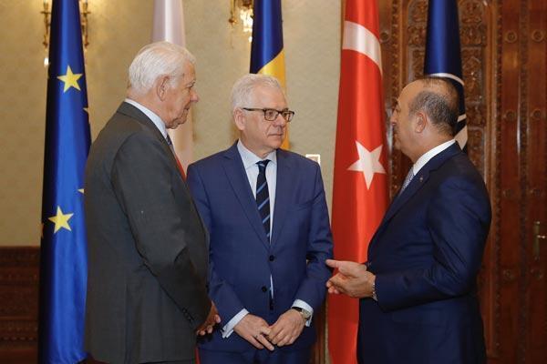 Son dakika... Dışişleri Bakanı Çavuşoğlu: Teklifimiz açık