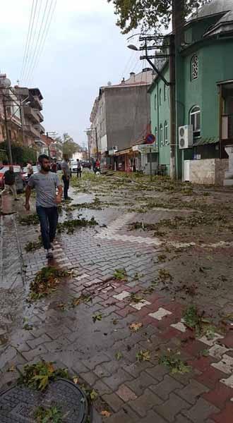 Meteoroloji uyarmıştı Ve sağanak yağış başladı