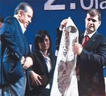Başbakan’ın çakısı