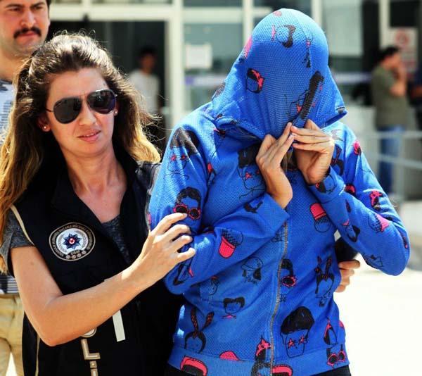 Saçan: Asıl isim Tuğba Babuna