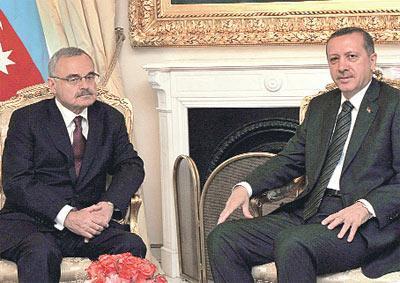 Erdoğan artık gözlük takacak