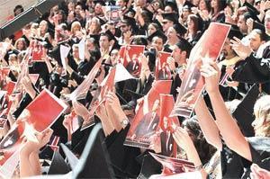 Bilkent’te Atatürk posterli mezuniyet