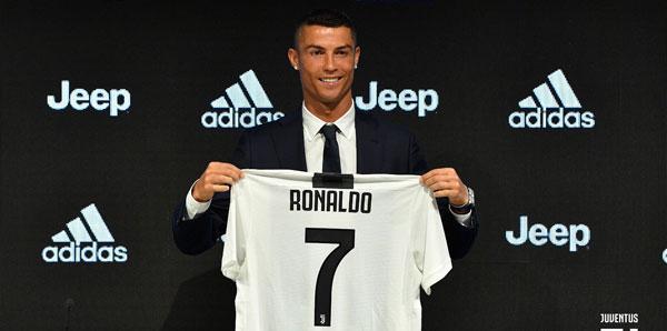 Cristiano Ronaldo basına tanıtıldı