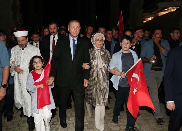 Son Dakika: Cumhurbaşkanı Erdoğan konuştu Ahtapotun kollarını kestik