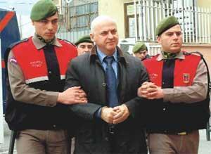 Küçük’e bir suçlama daha: Haraç istedi
