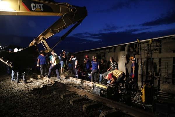 Tekirdağda tren faciası: 10 ölü, 73 yaralı