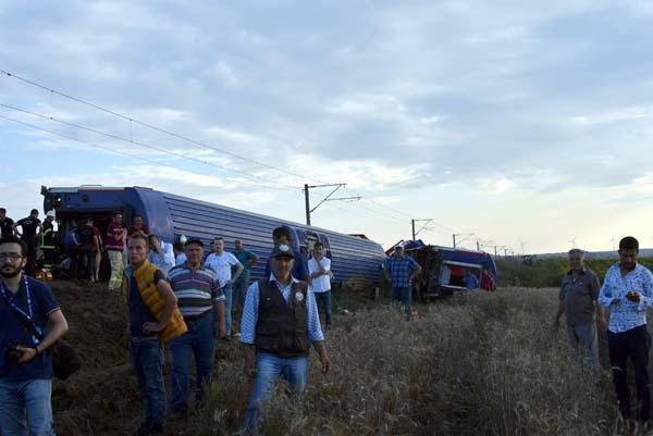 Tekirdağda tren faciası: 10 ölü, 73 yaralı