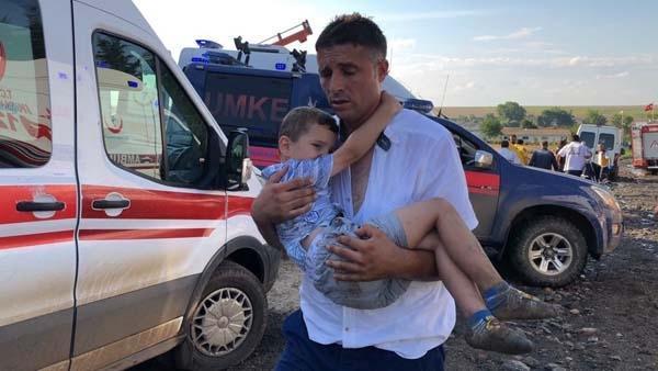 Tekirdağda tren faciası: 10 ölü, 73 yaralı