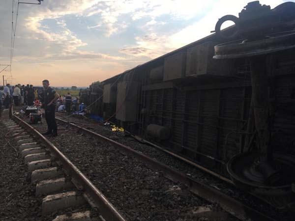 Tekirdağda tren faciası: 10 ölü, 73 yaralı