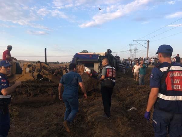 Tekirdağda tren faciası: 10 ölü, 73 yaralı