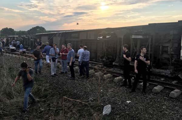 Tekirdağda tren faciası: 10 ölü, 73 yaralı