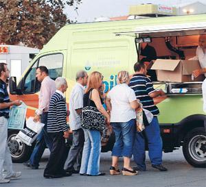 Artık Orta sınıf da yemek kuyruğunda