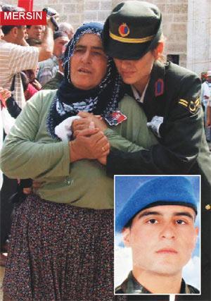 Şehitler için gözyaşı seli