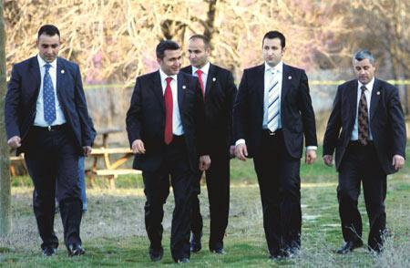 ‘Yeraltı’na indiler