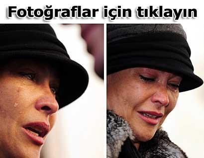 Hülya Avşarın anne acısı