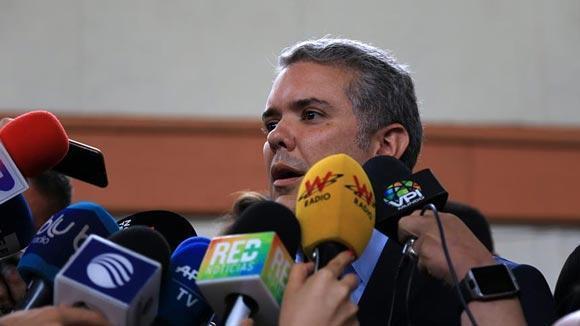 Son dakika... Kolombiyada devlet başkanı seçildi