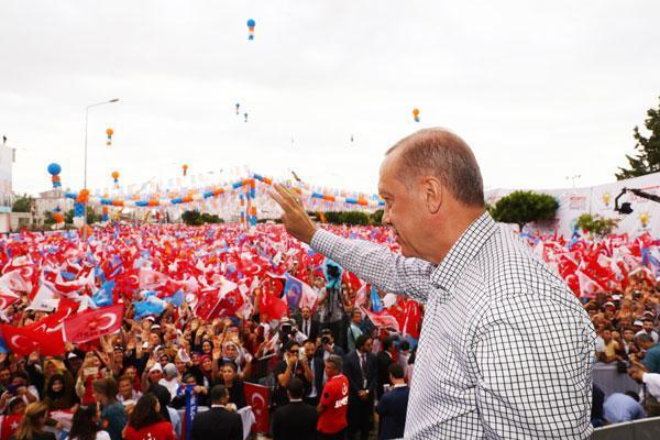 Cumhurbaşkanı Erdoğan: 24 Haziranda kim kimin apoletini sökecek, gelin bunun hesabını soralım