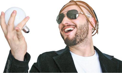 “Kulaklıklı, plak çeviren DJ tipinin alternatifiyim”