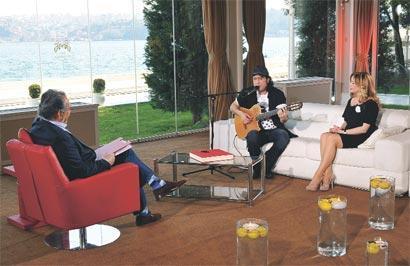 Aşık Veysel, torununu ağlattı