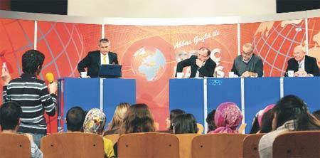 Gençler Obama’ya soğuk