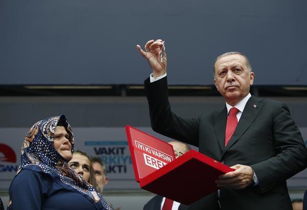 Cumhurbaşkanı Erdoğandan öğrencilere iş müjdesi