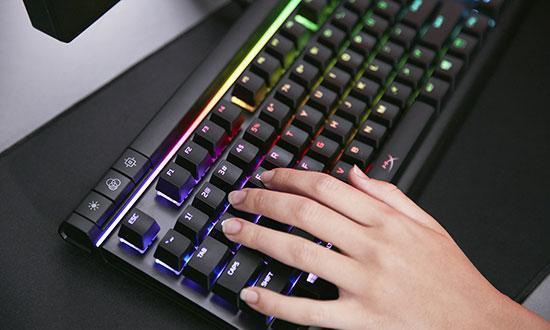 HyperX Alloy Elite RGB inceleme: En iyi oyun klavyelerinden biri RGB ile daha iyi hale geldi