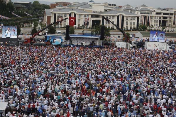 Cumhurbaşkanı Erdoğan: TİKAyı AFADı kapatmaktan bahsediyorlar, şu cehalete bakın