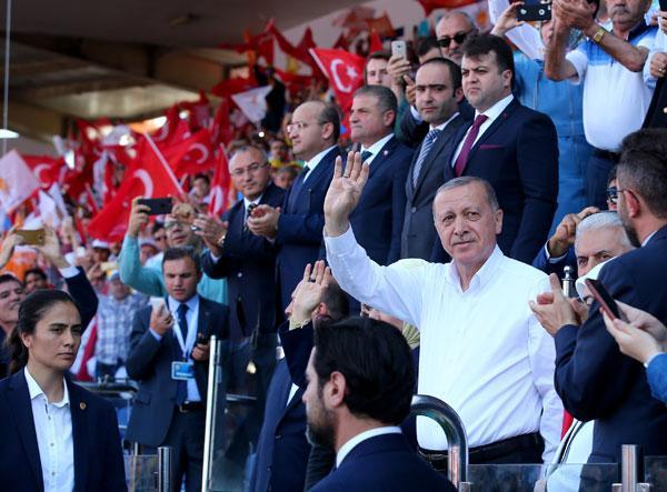 Son dakika... Cumhurbaşkanı Erdoğandan Ankaraya peş peşe müjdeler