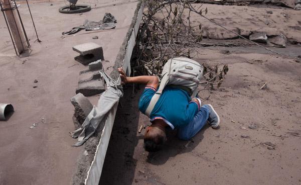 Cesetler yan yana dizildi