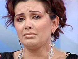 Esra Ceyhan eşinden boşandı