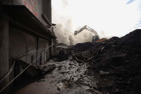 Fuego Yanardağındaki patlamalar sonrasın korkunç görüntüler