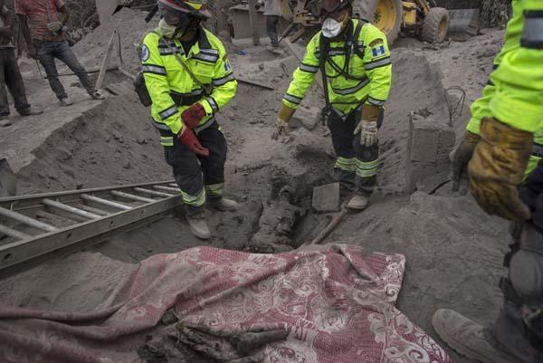 Korkunç fotoğraflar gelmeye devam ediyor