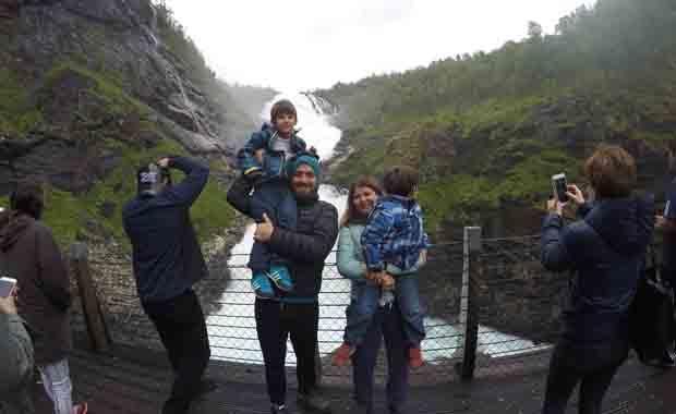 Dünyanın en güzel manzaralı tren yolculuğu Flam