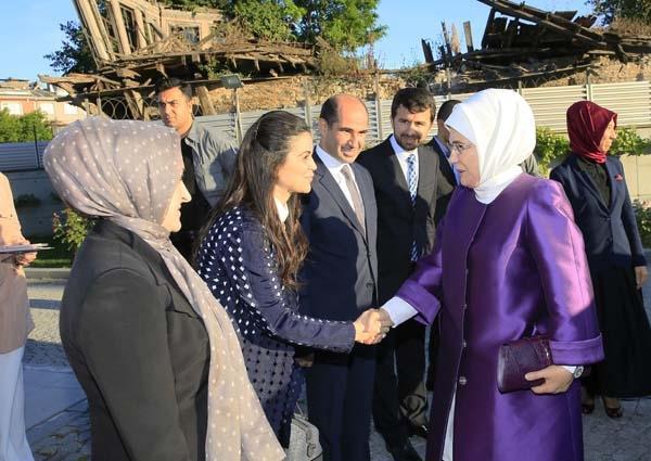 Emine Erdoğan: Çabalarımız aynı nehre aksın ve çağlayanlar  oluştursun