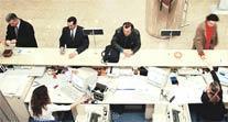 Krizde reel ekonomi inliyor, bankalar gülüyor