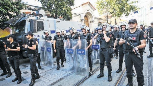 Taksim’de ‘Gezi’ yürüyüşü