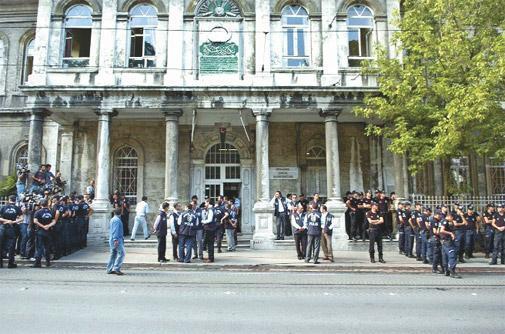 BİR GARİP TESLİMAT