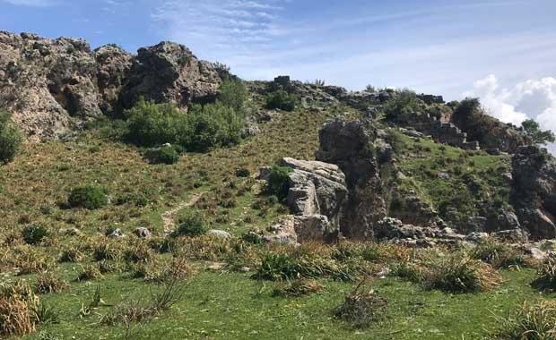 Çevreye hakim bir konumda...