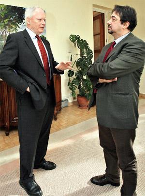 Jeffrey: Ergenekon davasında iddialar da sorular da ciddi