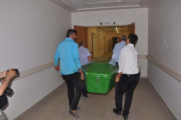 Kanınız donacak Anne ve babasını bıçaklayarak öldürdükten sonra...
