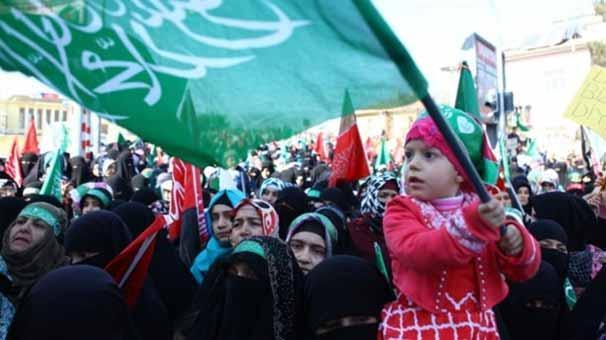 Diyarbakırda 100 bin kişi Charlie Hebdoyu protesto etti, Yaşasın Hizbullah sloganı attı