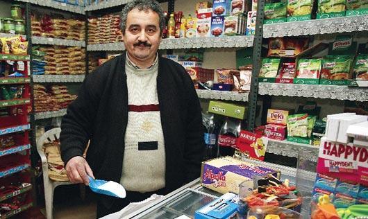 Bakkal mahallenin bankamatiğidir