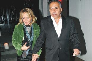 AJDA’DAN  SEVGİLERLE